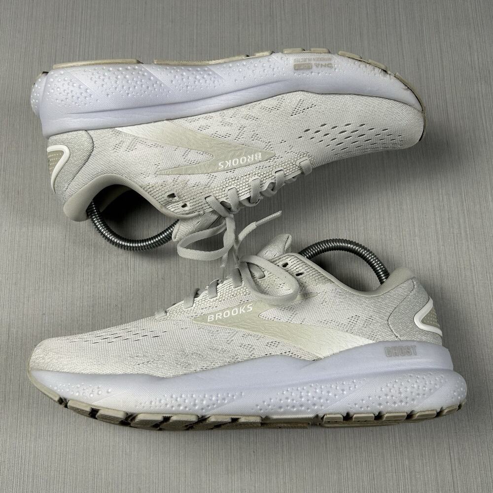 Brooks Ghost 16 Women’s Size 9 White Running Shoes Fitness Sneakers 1204071B151
